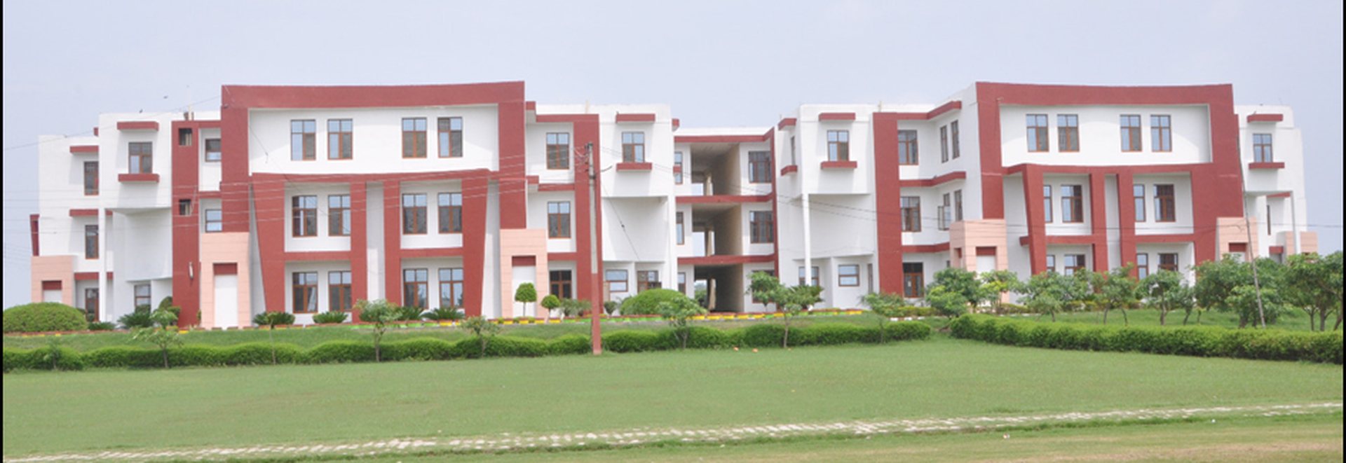 Metis Public School campus